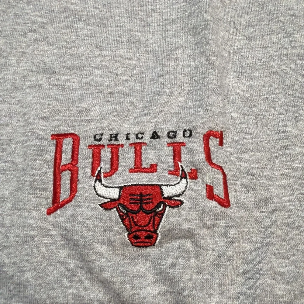 Vintage 90s Chicago Bulls Starter T-Shirt Gray Mens LARGE NBA USA Embroidered - Picture 4 of 12